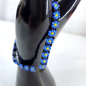Vintage 1990s Blue Yellow Black Seed Bead Daisy Flower Chain Bracelet Anklet ~8"